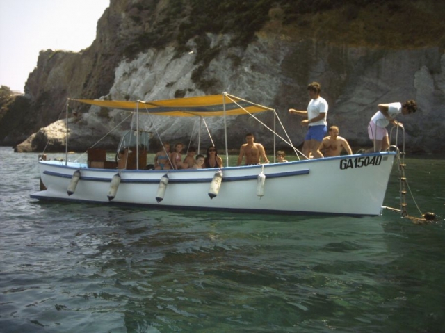  By boat with the family 